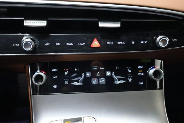 2026 Genesis GV70 2.5T ADVANCED AWD