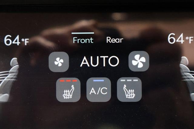 2026 Genesis GV70 2.5T SELECT AWD