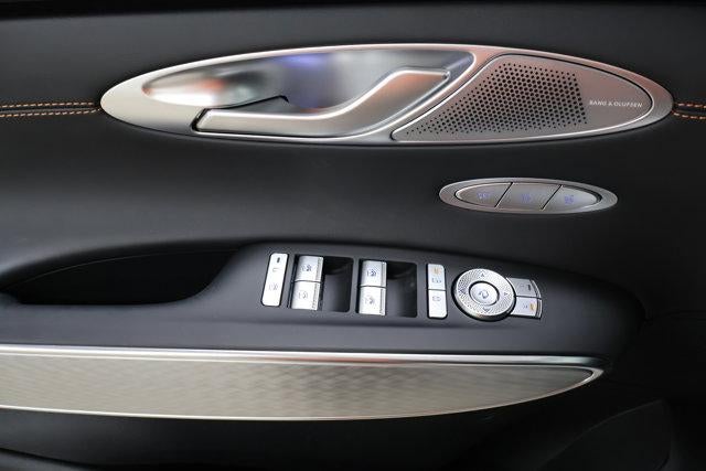 2026 Genesis GV70 2.5T SPORT PRESTIGE AWD