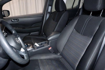 2025 Nissan LEAF S
