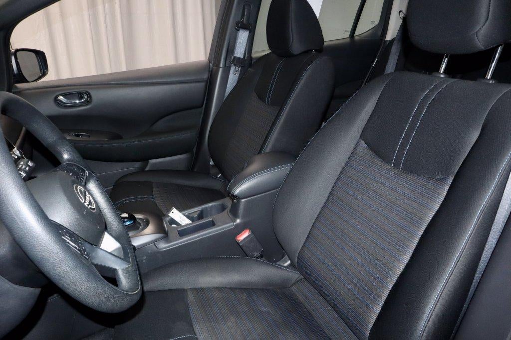 2025 Nissan LEAF S