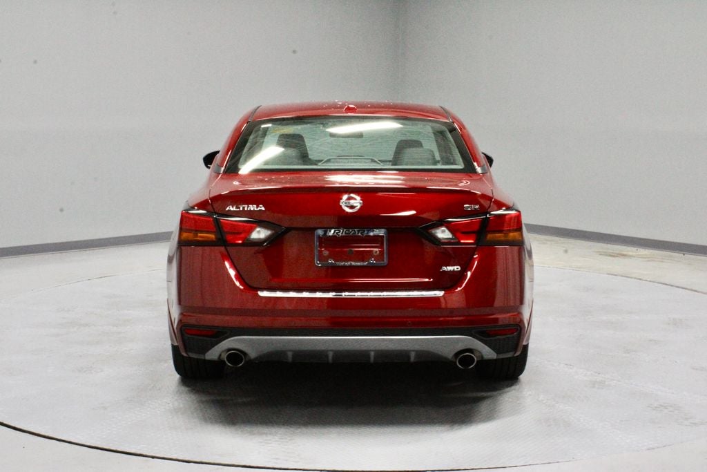 2022 Nissan Altima 2.5 SR