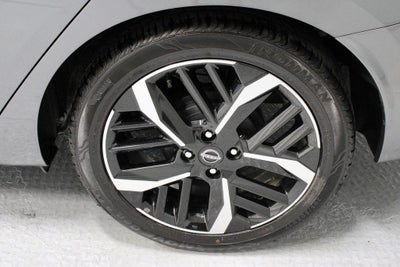 2024 Nissan Versa SR
