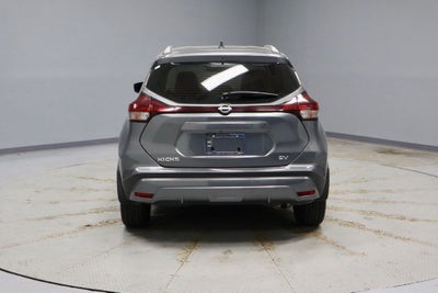 2022 Nissan Kicks SV