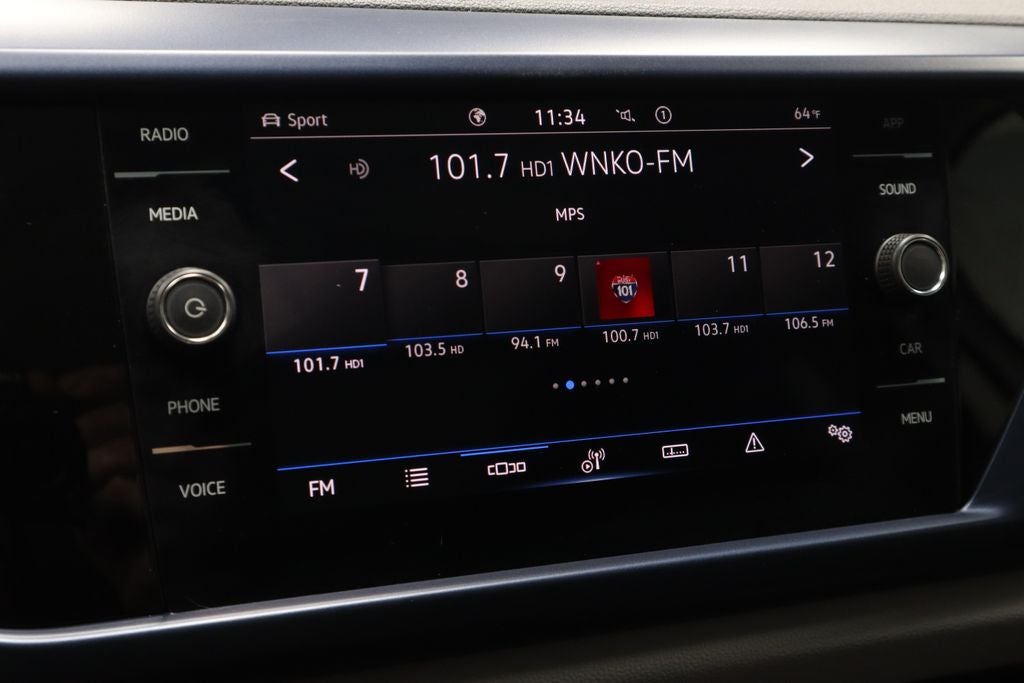 2023 Volkswagen Taos SE