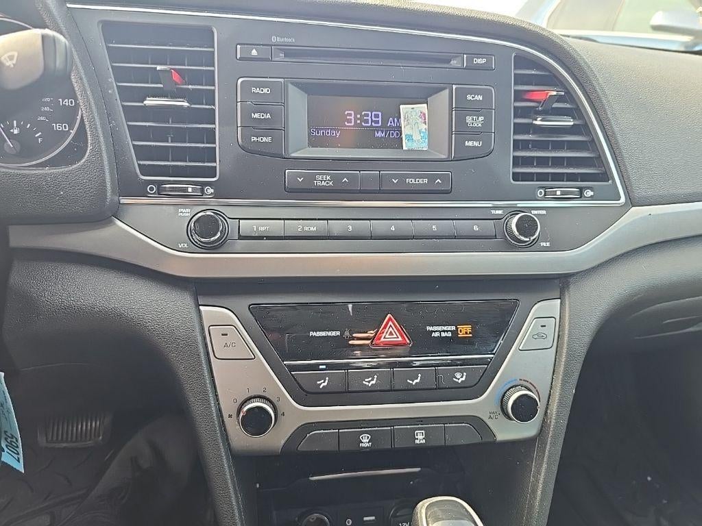 2018 Hyundai ELANTRA SE