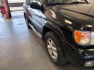 2002 Nissan Pathfinder SE