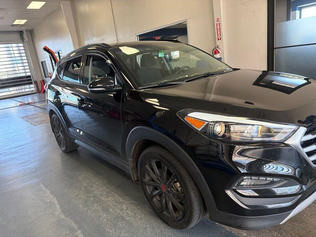 2017 Hyundai TUCSON Night