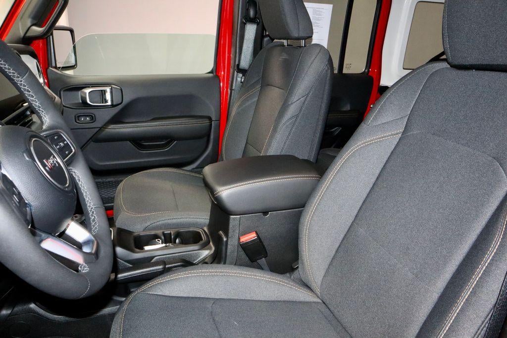 2025 Jeep Wrangler 4xe Sahara 4x4