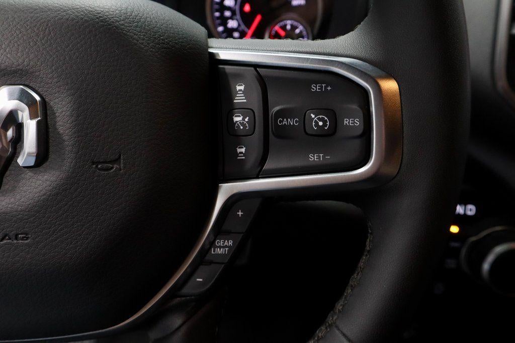 2025 RAM 1500 Big Horn 4x4 Crew Cab 5'7" Box