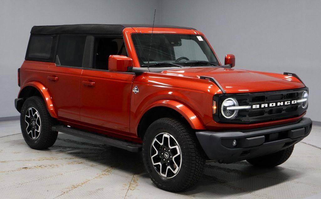 2023 Ford Bronco Outer Banks 4 Door 4x4