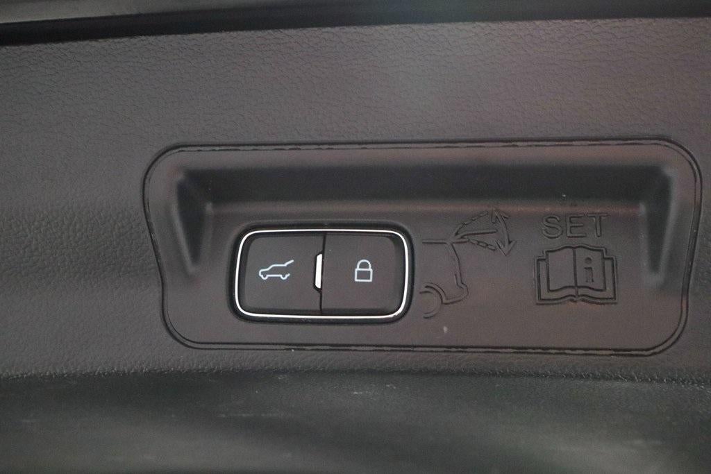 2023 Ford Explorer XLT 4WD