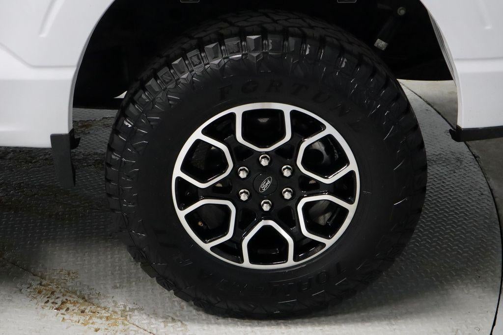 2023 Ford F-150 XL 4WD SuperCrew 5.5' Box