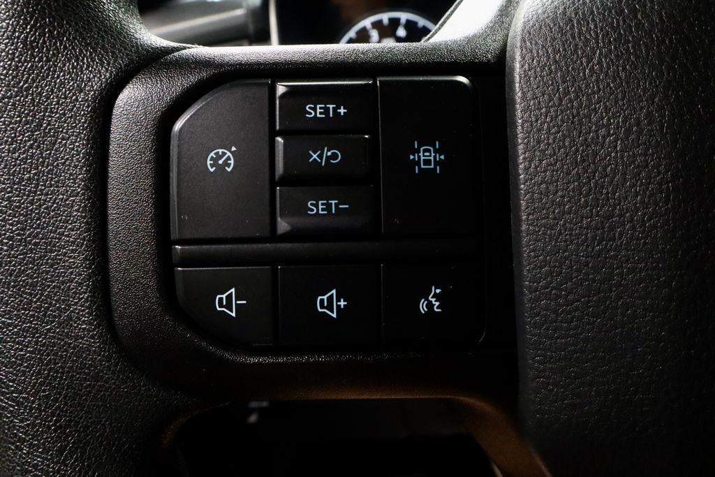 2023 Ford F-150 XL 4WD SuperCrew 5.5' Box