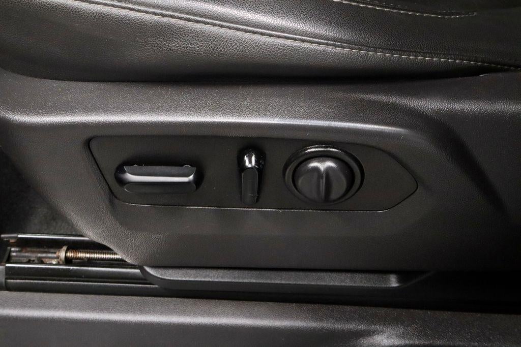 2021 Chevrolet Silverado 1500 Crew Cab Standard Box 4-Wheel Drive RST