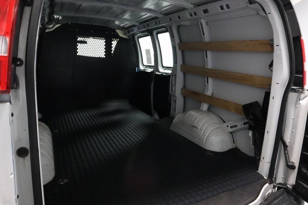 2024 GMC Savana Cargo Van 2500 Regular Wheelbase Rear-Wheel Drive