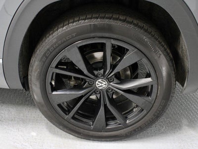 2024 Volkswagen Atlas Cross Sport 2.0T SEL Premium R-Line 4MOTION