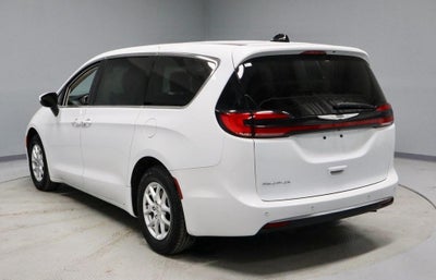 2023 Chrysler Pacifica Touring L FWD