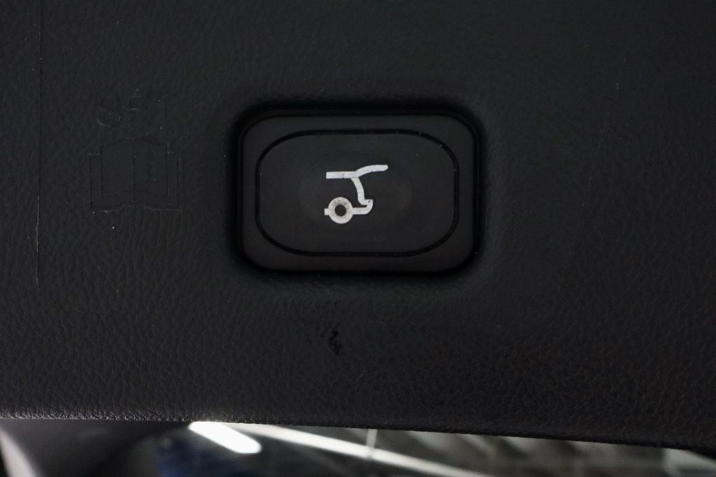 2023 Lincoln Nautilus Reserve AWD