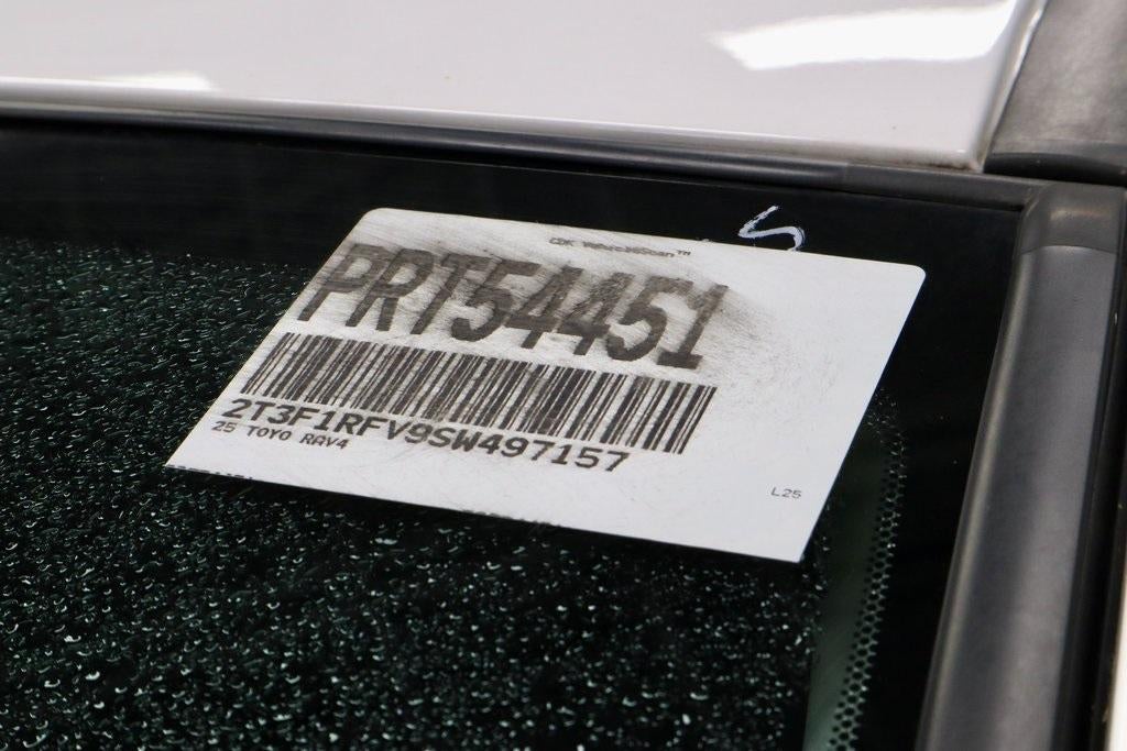 2025 Toyota RAV4 LE AWD (Natl)