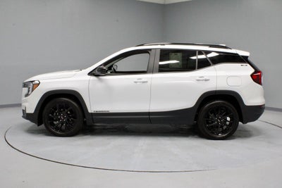 2024 GMC Terrain FWD 4dr SLE