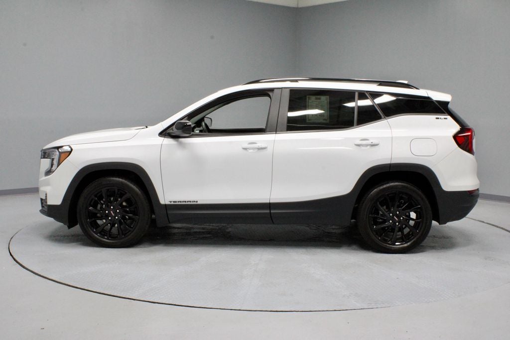 2024 GMC Terrain FWD 4dr SLE