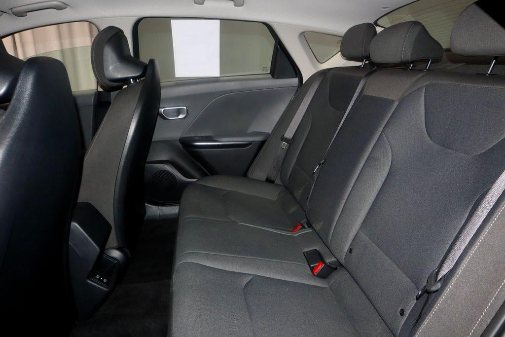 2025 Kia K4 LXS FWD