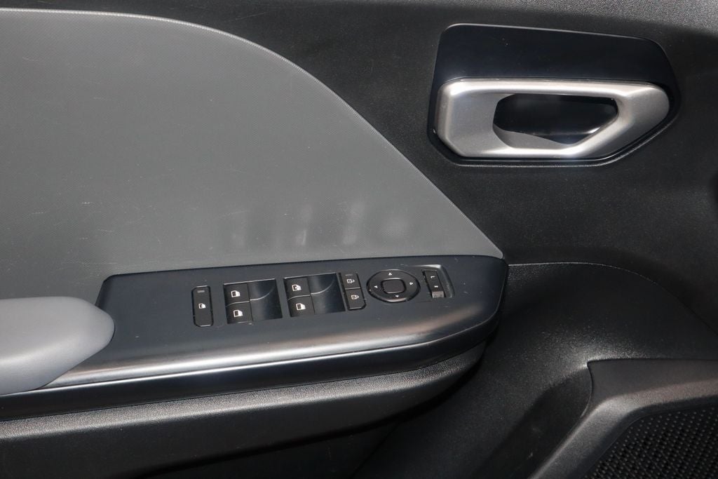 2025 Kia K4 LXS FWD