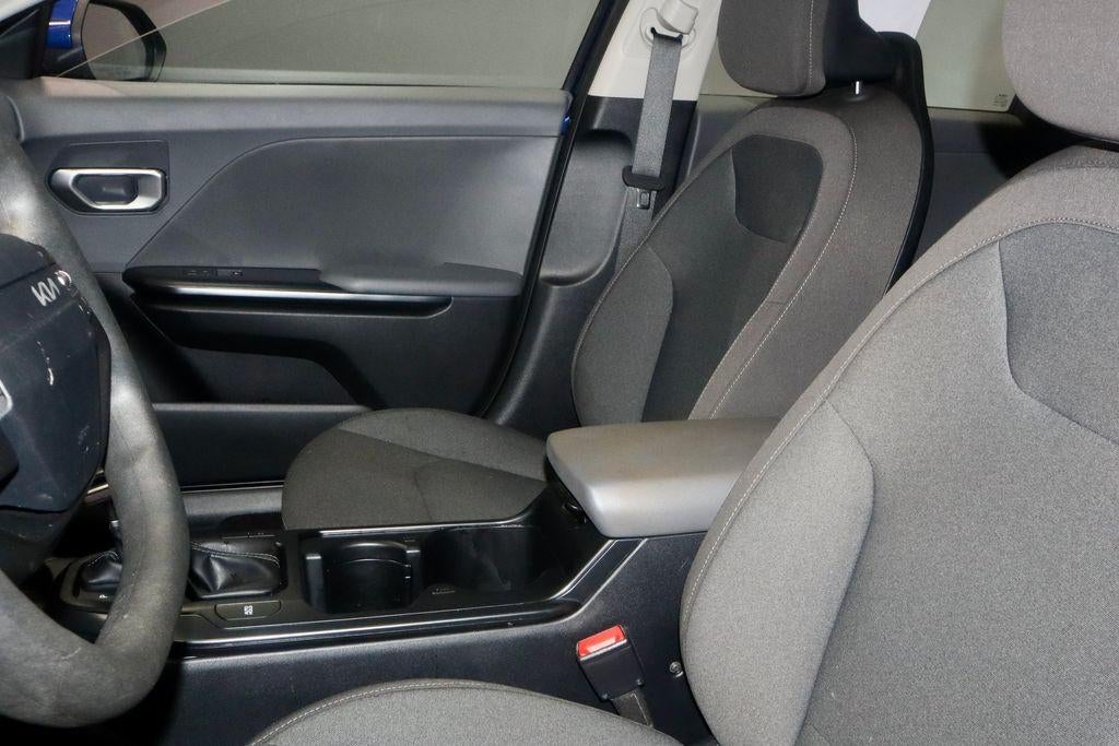 2025 Kia K4 LXS FWD