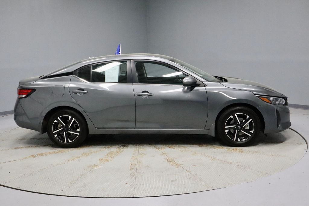 2025 Nissan Sentra SV CVT