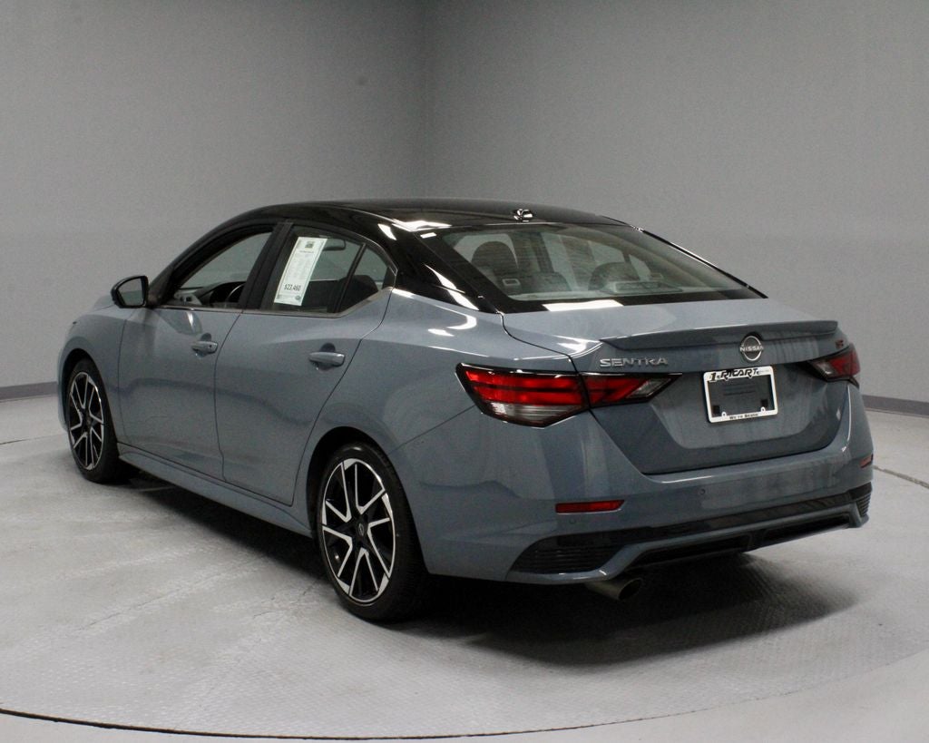 2025 Nissan Sentra SR CVT