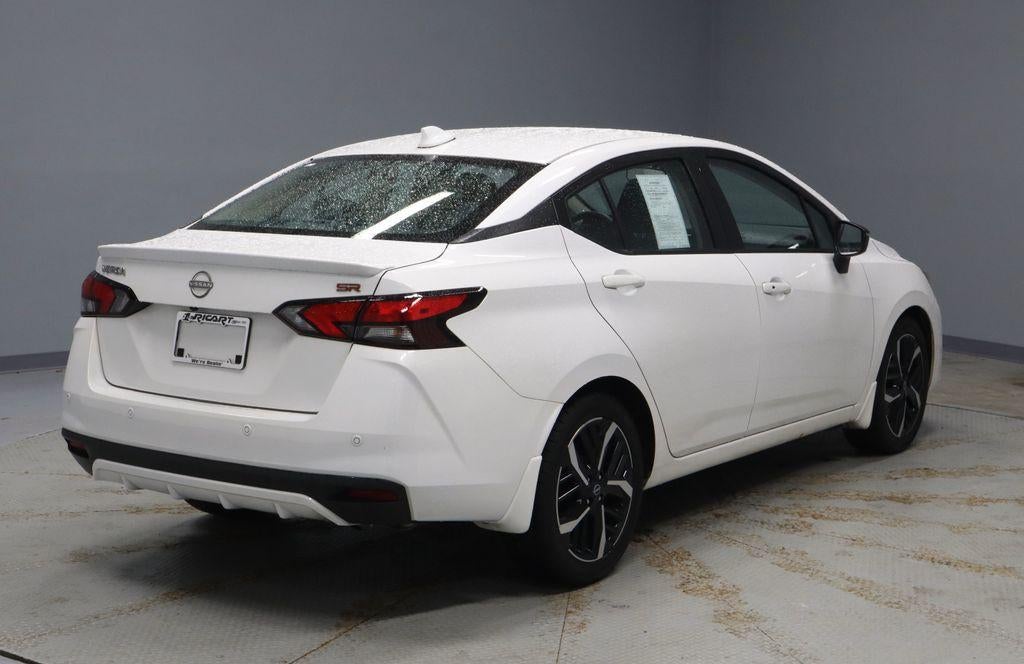 2024 Nissan Versa SR CVT