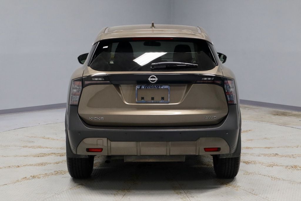 2025 Nissan Kicks SV AWD