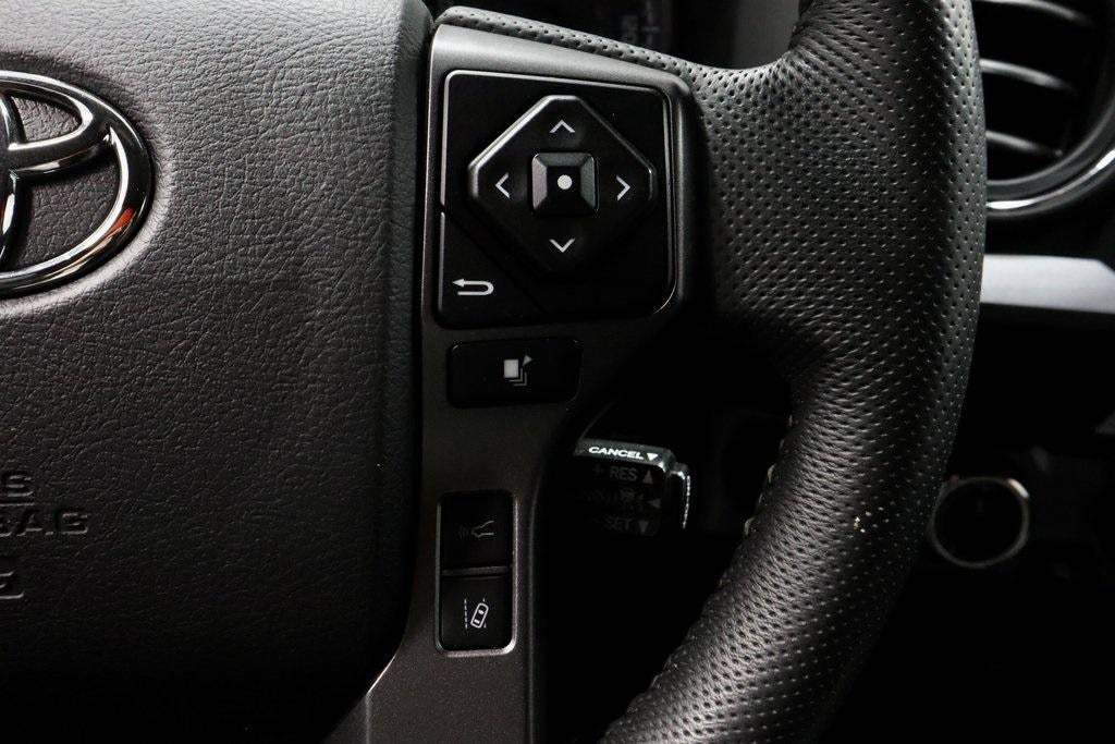 2022 Toyota Tacoma 4WD 4WD TRD Sport Double Cab 5' Bed V6 MT (Natl)