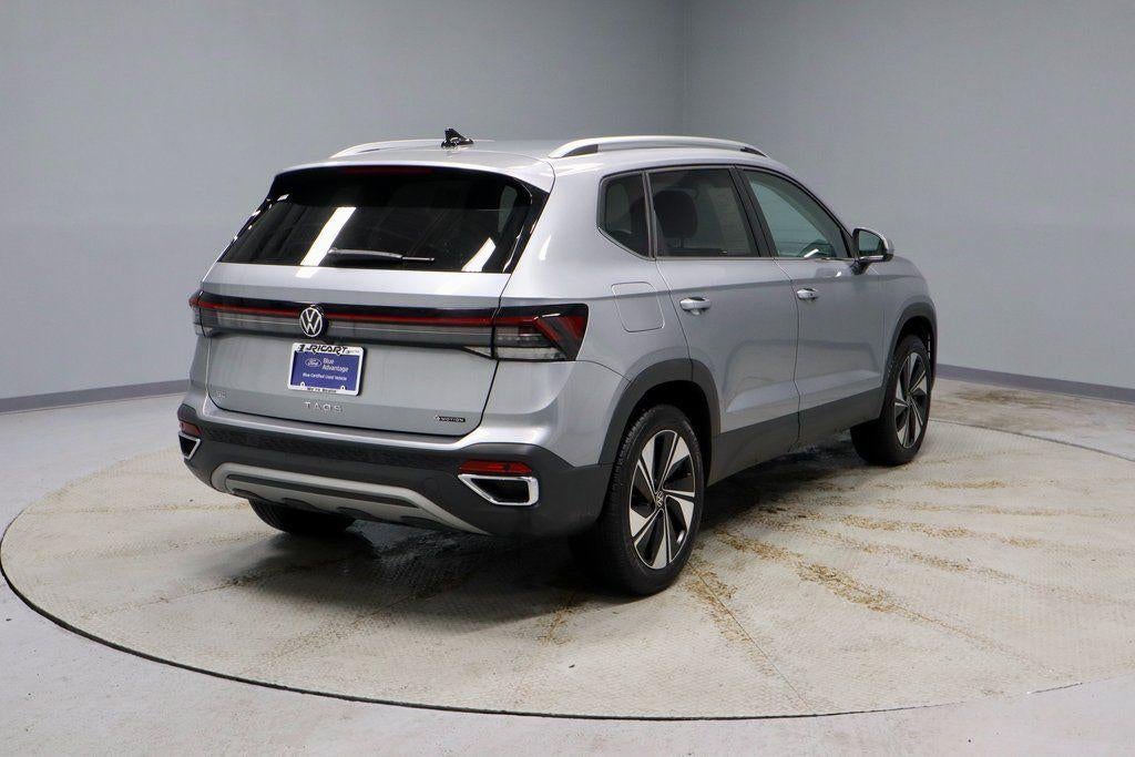2025 Volkswagen Taos SE 4MOTION