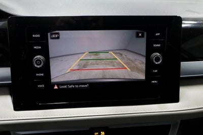 2025 Volkswagen Taos SE 4MOTION