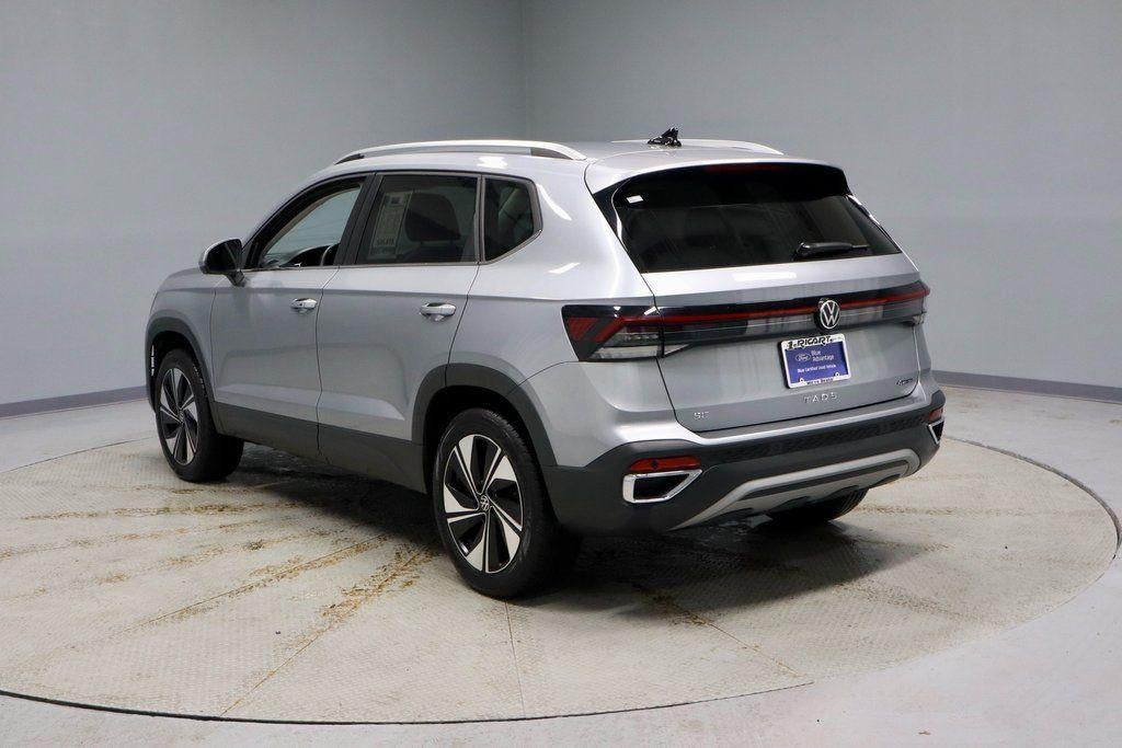 2025 Volkswagen Taos SE 4MOTION