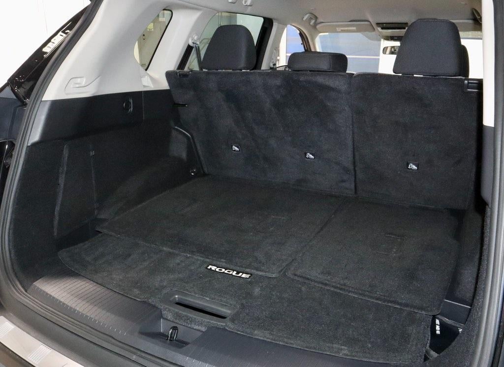 2022 Nissan Rogue AWD SV