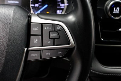 2022 Toyota Highlander Hybrid LE AWD (Natl)