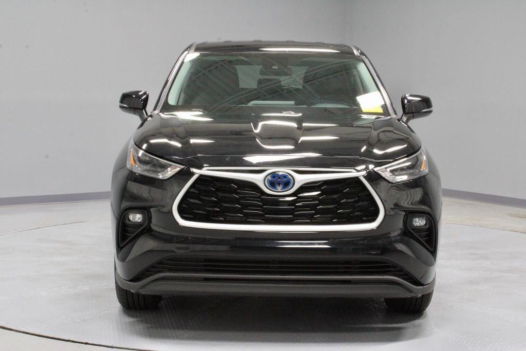 2022 Toyota Highlander Hybrid LE AWD (Natl)