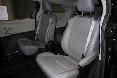 2022 Toyota Sienna XLE AWD 7-Passenger (Natl)