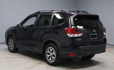 2022 Subaru Forester Premium CVT