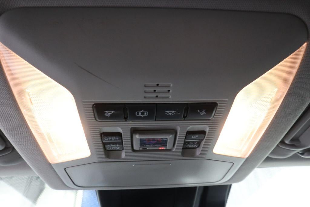 2019 Toyota RAV4 XLE Premium AWD (Natl)