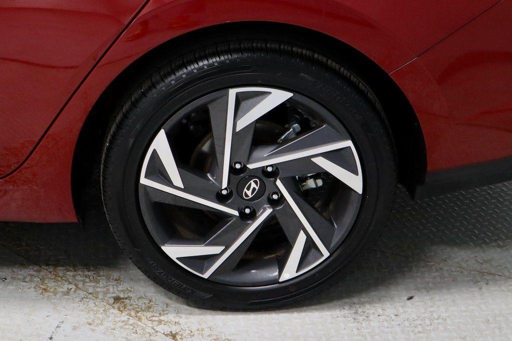 2025 Hyundai ELANTRA SEL Convenience IVT