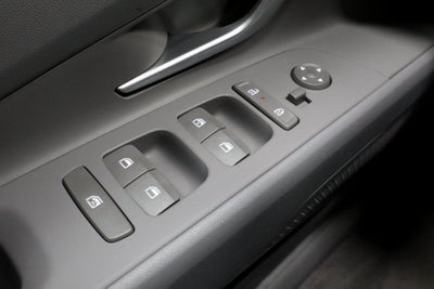 2025 Hyundai ELANTRA SEL Convenience IVT