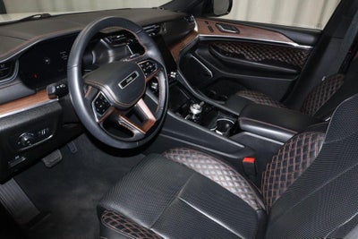 2023 Jeep Grand Cherokee Summit