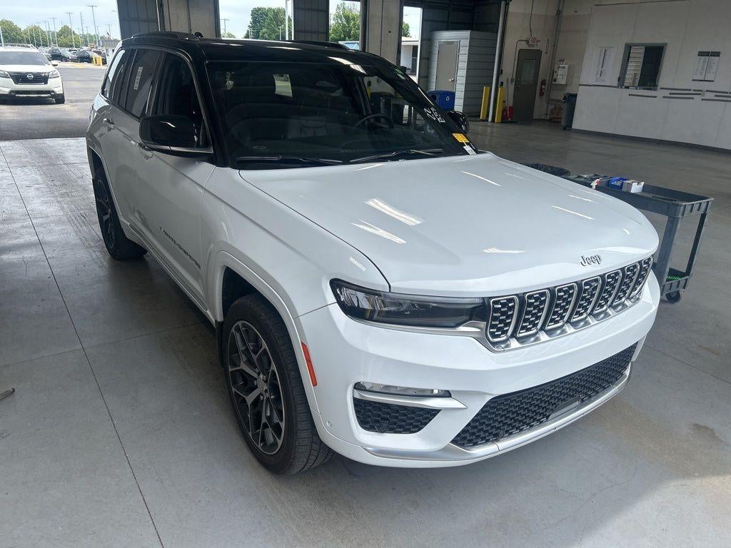 2022 Jeep Grand Cherokee Summit