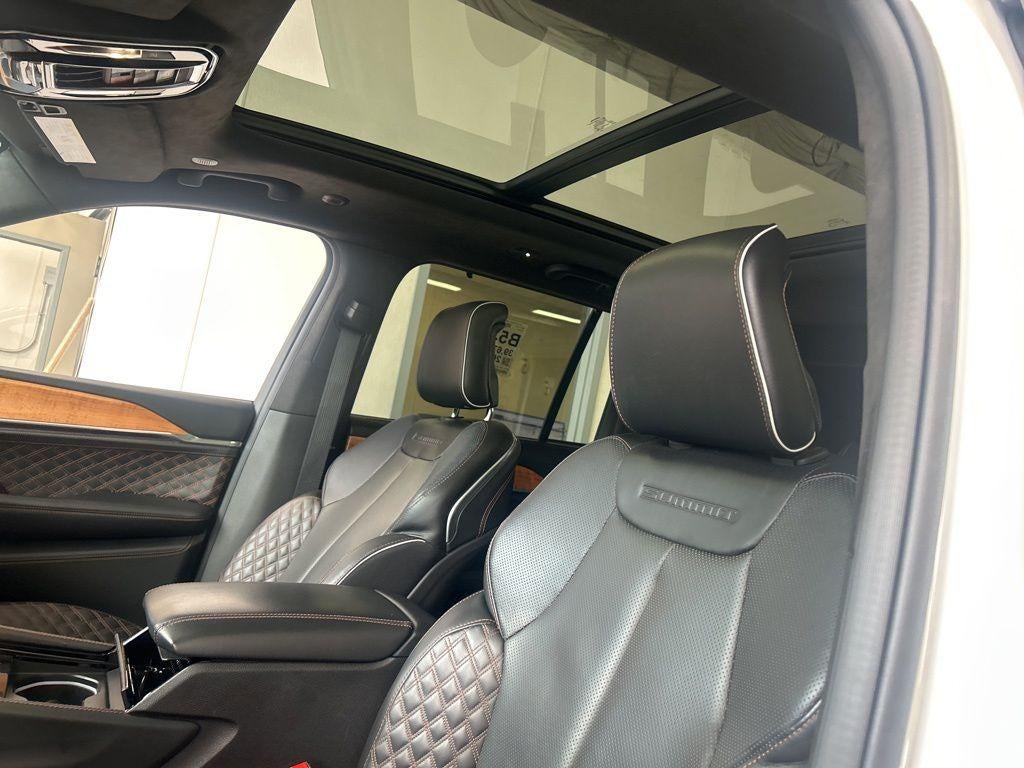 2022 Jeep Grand Cherokee Summit