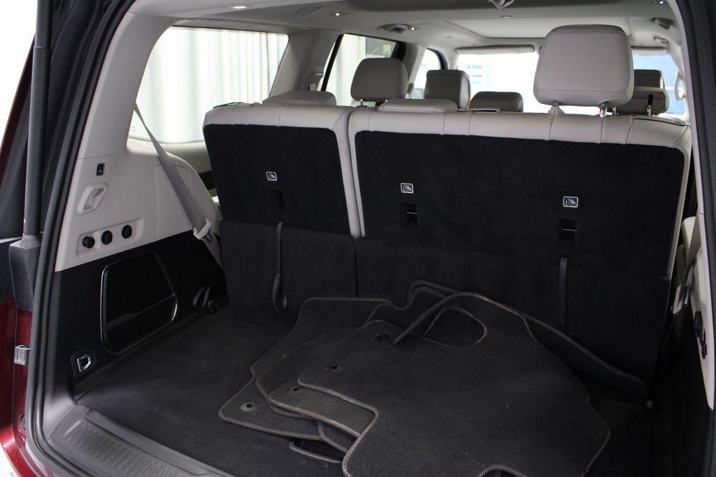 2024 Jeep Wagoneer Base