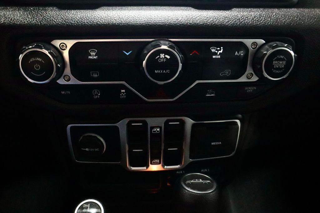 2024 Jeep Gladiator Nighthawk